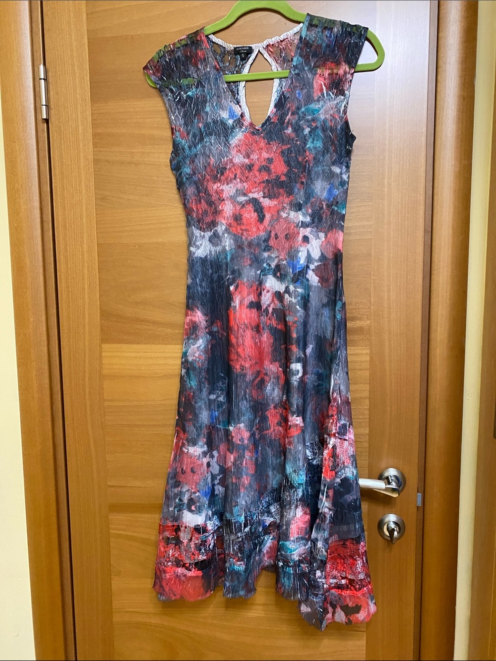 Komarov Red and Black Floral Pleated Midi Dress